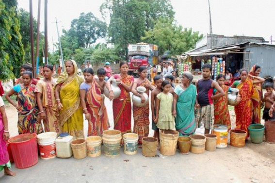 Road blockade for drinking water crisis Road blockade for drinking water crisis